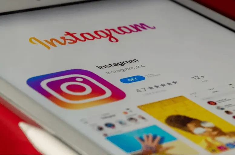 TikTok vs Instagram popularity